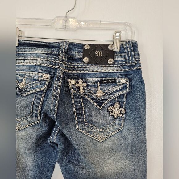 Miss Me Easy Capri Jeans Cropped Bedazzled Y2K 90s Casual Denim Medium Wash 25 - Picture 9 of 10